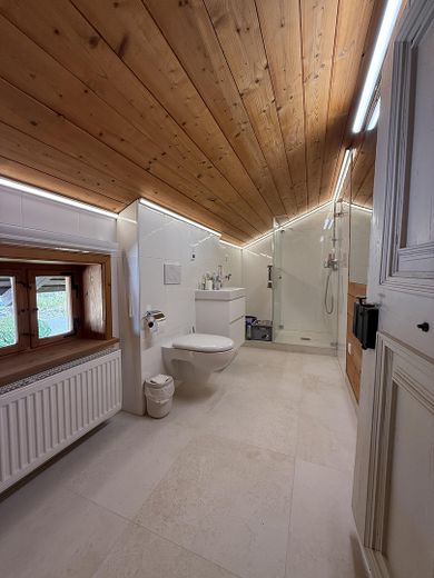 Cozy granny apartment in a unique setting at a fixed price – das neue Badezimmer