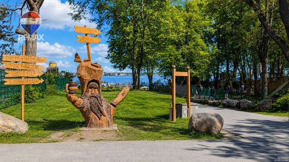 Doppelhaushälfte nahe Müggelsee | Niedrigenergiehaus mit Wintergarten &amp; Kamin in ruhiger Lage von Berlin-Köpenick – Müggelsee