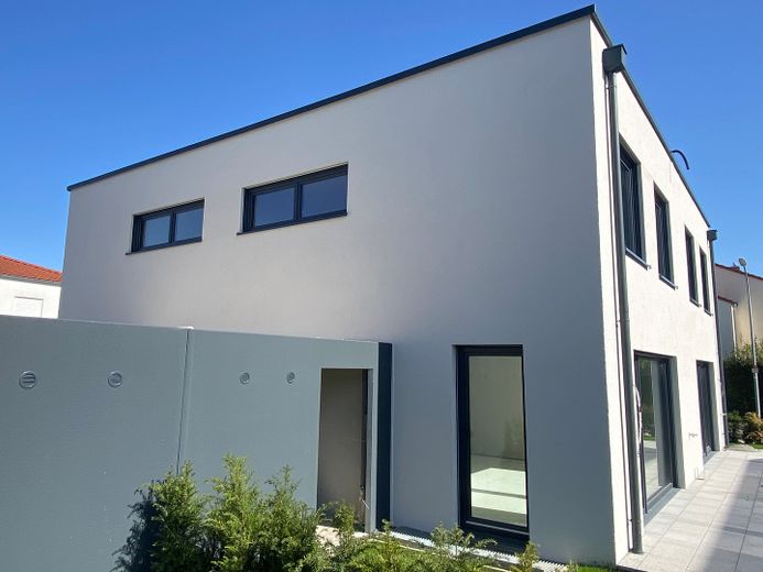 Neubau in Gerofing – Garten