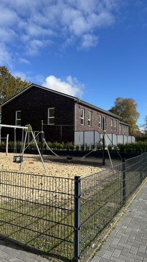 Zweitbezug – Hochwertiges Reihenhaus in Alveslohe – Foto 2