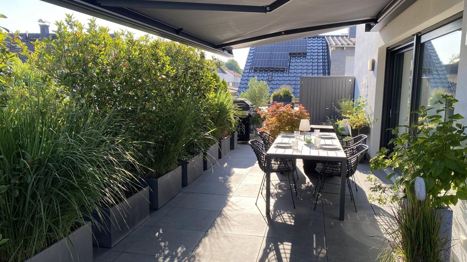 بيع مباشر من المالك – شقة بنتهاوس حالمة مع تراس كبير على السطح – Große Dachterrasse (Südseite)