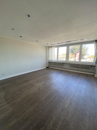 314 m² kantoorruimte met 10 ruimtes, glasvezel & parkeerplaatsen – zonder makelaarscourtage in Hamburg-Billbrook – Büro