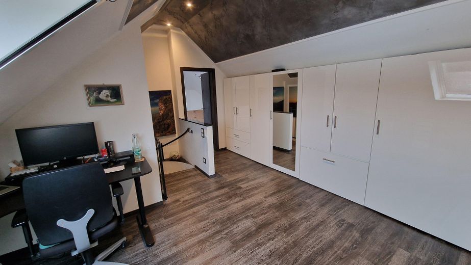 Büro und Ankleidezimmer