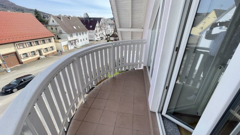 Schöne, helle Dachgeschosswohnung mit herrlichem Ausblick - sofort bezugsfertig. – Bild 12