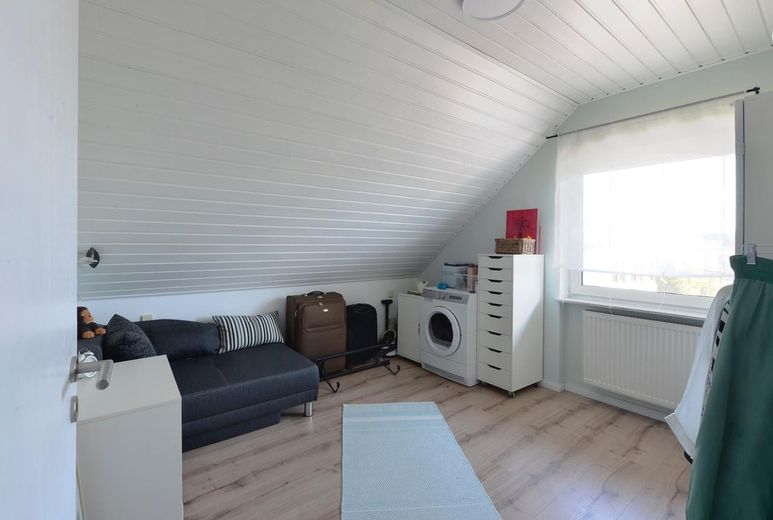 Moderne DG-Wohnung mit viel Charme – Schlafen 2