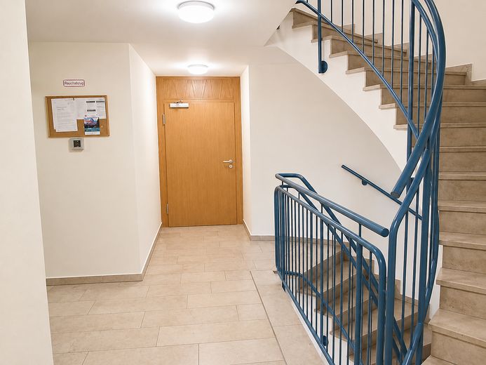 Moderne 2-Zimmer Wohnung mit  2 Balkonen in Werneuchen – Flur 