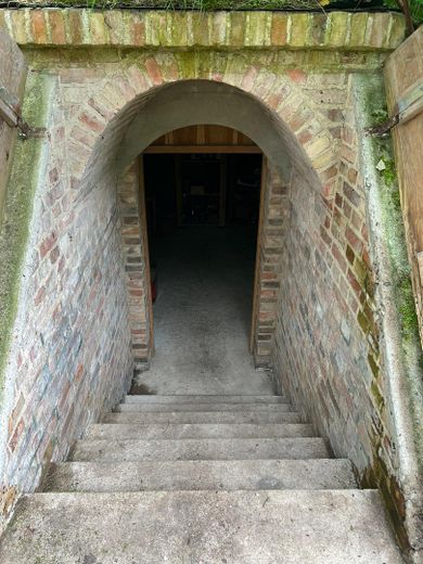 21 Hektar Paradies – Häuser, edle Nebengebäude, Acker, Wiesen, Wald und Wasser – Foto 14