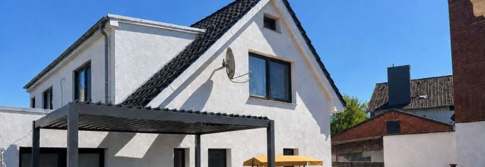 ToHuus Immobilien: idealny dom 1-2-rodzinny o powierzchni mieszkalnej ok. 250 m² w samym centrum nadmorskiego kurortu Dorum ...