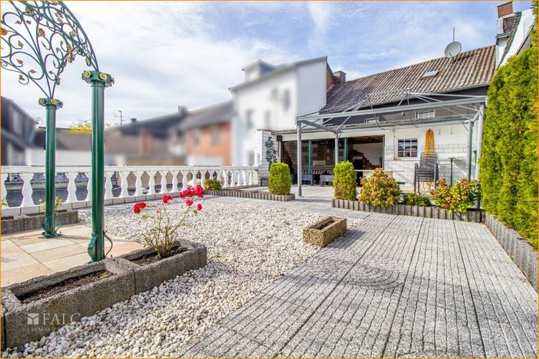 Zentraler geht es nicht - nur einen Schritt in die Fußgängerzone – Riesige Terrasse