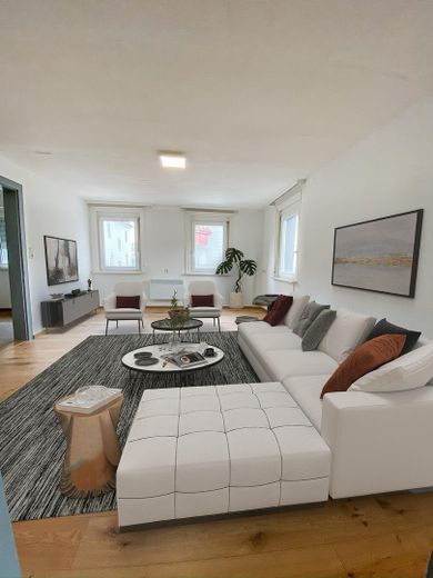 Sans commission : appartement central de 3 pièces au rez-de-chaussée à VS-Schwenningen – modernisé – Wohnzimmer