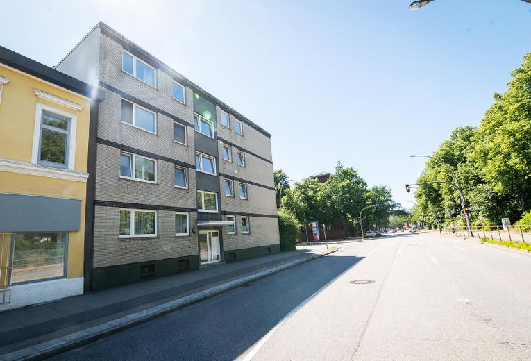 Bright 1.5-room apartment near Hamburg University of Technology with balcony – Frontansicht
