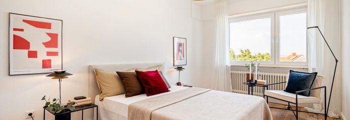 Appartamento di 3 locali appena ristrutturato e libero, a Mannheim-Feudenheim, con loggia e garage – Schlafzimmer