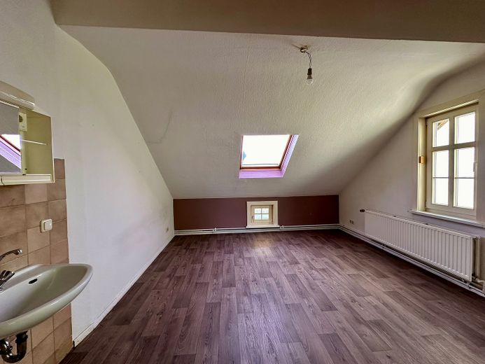 Historyczny dom szachulcowy w Eisenach: 218 m², duży ogród, od zaraz wolny i z bardzo korzystnym dofinansowaniem! – Zdjęcie 22