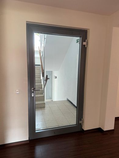 5 pojedynczych biur (metraż od 30 m²) w małym centrum biurowym, doskonała lokalizacja – bezpośrednio od właściciela – Zdjęcie 4