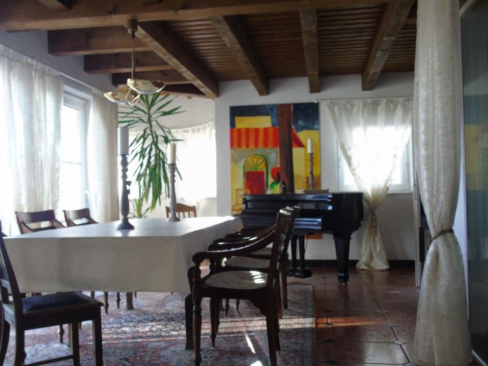 Villa mit Potential – Wohnzimmer im EG