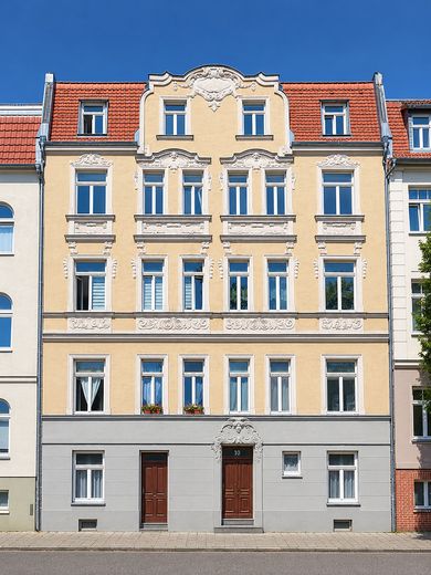 Mehrfamilienhaus mit 7% Rendite in aufstrebender Wohnlage – Foto 1