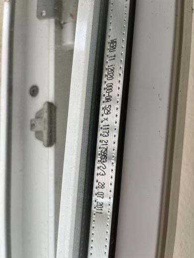 provisionsfreies Mehrfamilienhaus mit 8,0 % Rendite – Detail Fenster