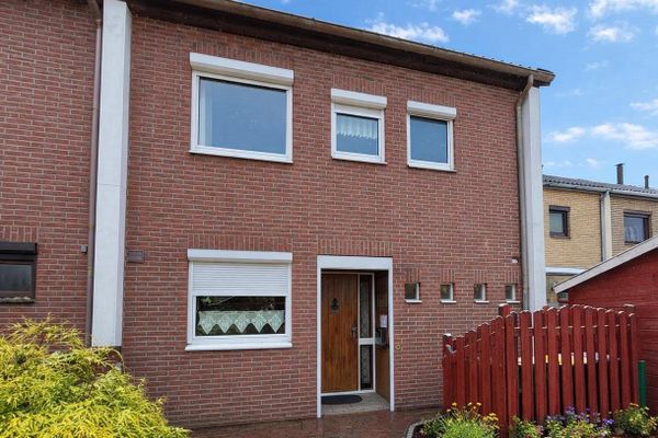 Odnowiony dom szeregowy z ogrodem w Bremen Huchting | 3,5 pokoju