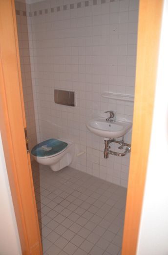 centralnie położone mieszkanie dwupokojowe w Erfurcie – Gäste-WC