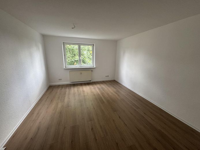 appartamento 2/3 ovvero 5 locali, appena ristrutturato, luminoso, tranquillo, con cucina componibile – Schlafzimmer