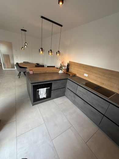 Luxus-Penthouse mit A+ Energiebilanz, Klimaanlage & Restgewährleistung bis 2027 – Küche 