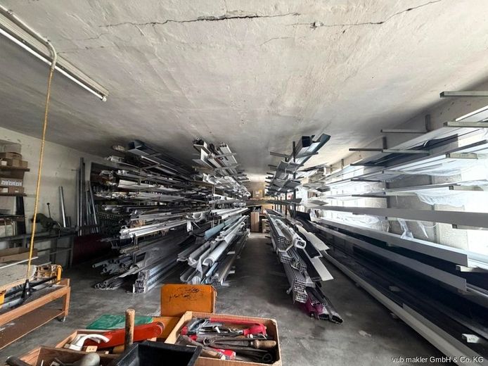 Hallen‑ und Lagerimmobilie ca 530m² auf  ca. 6600m² Grundstück mit Erweiterungspotenzial in Hof – VUB0002378-6