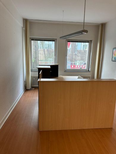 „The Flow-Hub“ – Industrielle Eleganz für kreative Köpfe – Büro 2