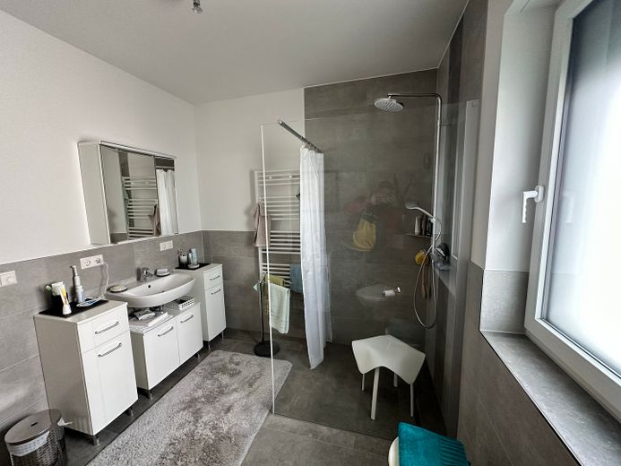 Badezimmer (Bsp. möbliert)