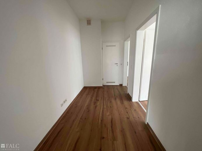 Moderne Etagenwohnung in Essen-Katernberg – Diele