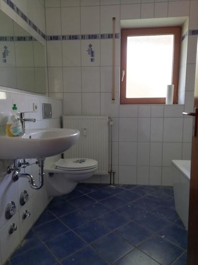 1-kamerappartement met balkon – Bad