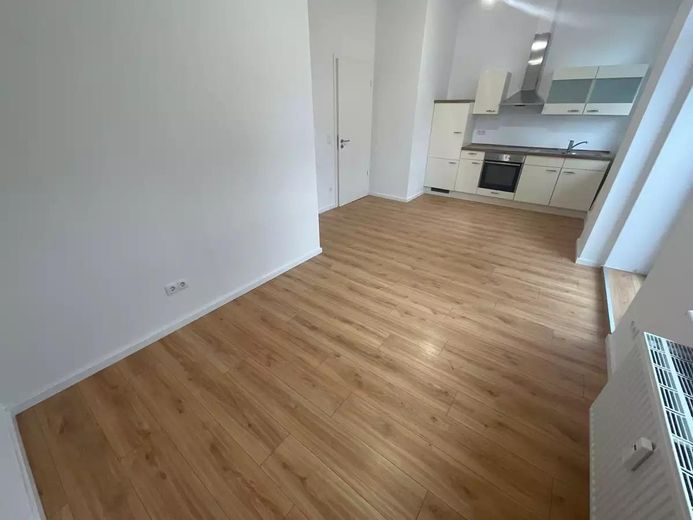 Hochparterre-Wohung mit großzügiger Wohnküche und Balkon – Foto 4