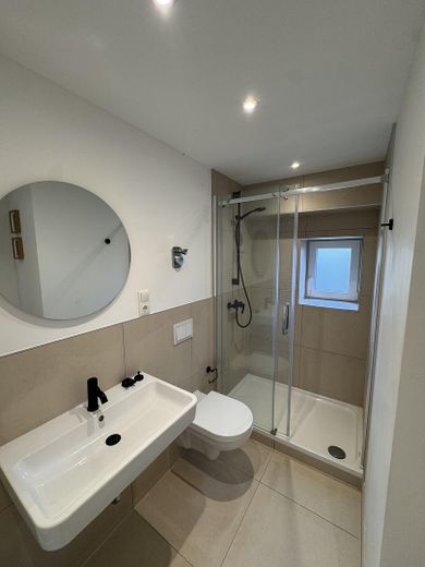 Neue 3er WG | Erstbezug nach Sanierung | Große Zimmer | 1 Zimmer mit eigener Dachterrasse🌿 – Foto 2