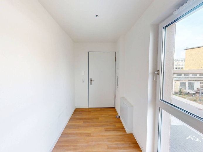 3-Zi.-Neubauwohnung mit EBK und sonniger TERRASSE – Eingangsbereich