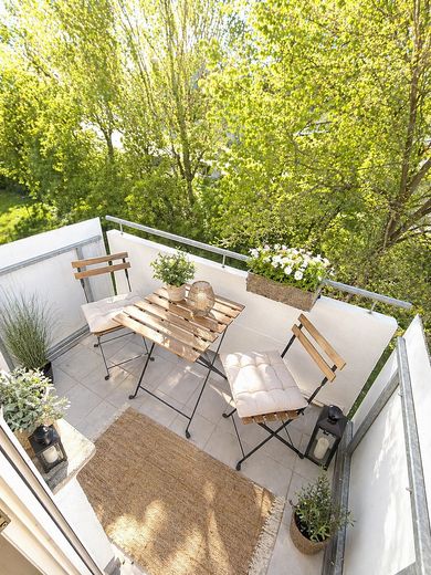 Neu Renovierte 3 Zimmer Wohnung – Balkon 2