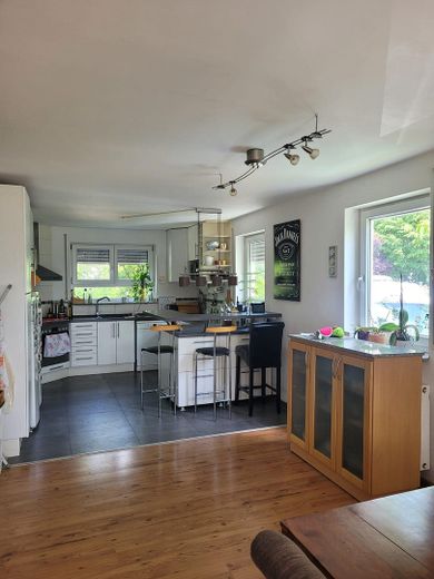 Maison jumelée avec une belle vue dans un quartier calme à Calw-Altburg – offene Küche
