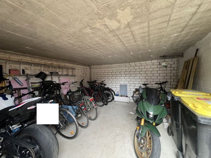 Wohnen mit Charakter - großzügige Altbauwohnung mit Balkon und Carport in Minden - Süd – Fahrradgarage
