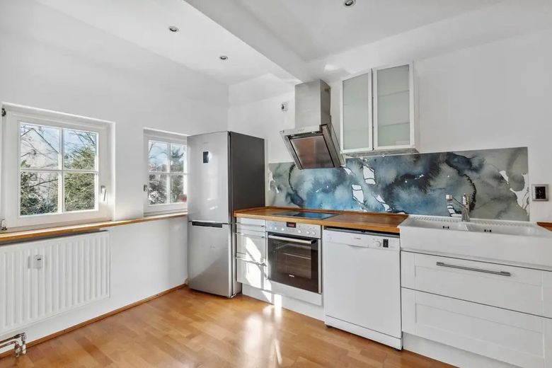 Ruhiges, helles Penthouse mit großem Balkon in begehrter Toplage von Wannsee - Nur ohne Makler ! – Küche