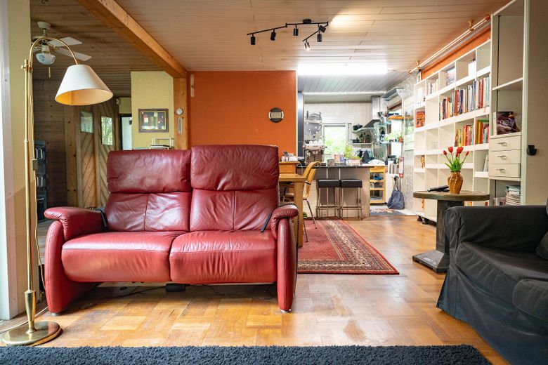 Traumgrundstück mit 840 m² – Haus mit Potenzial zur individuellen Gestaltung – Wohnzimmerbereich