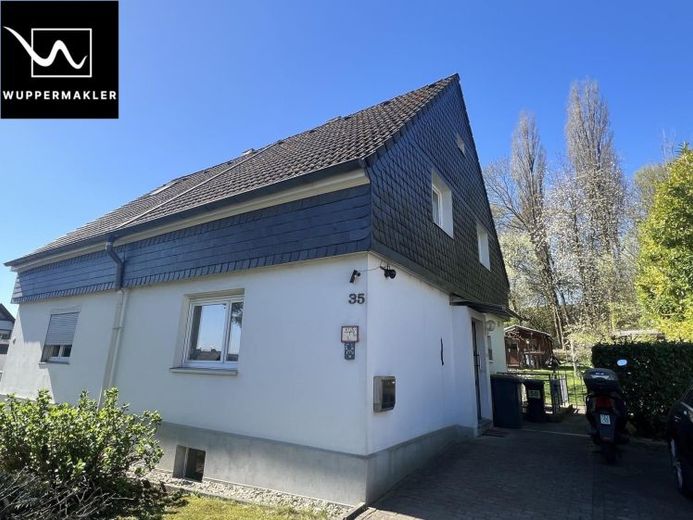 Charmante maison jumelée avec grand jardin dans un emplacement recherché... – Photo 1