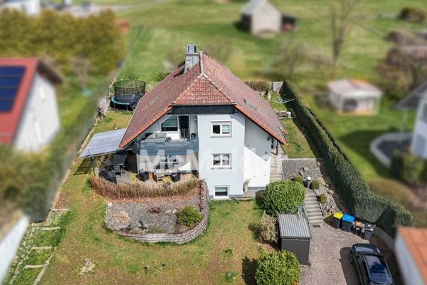 Großzügiges EFH mit Garten, Balkon & Kamin – modernisiert & familienfreundlich