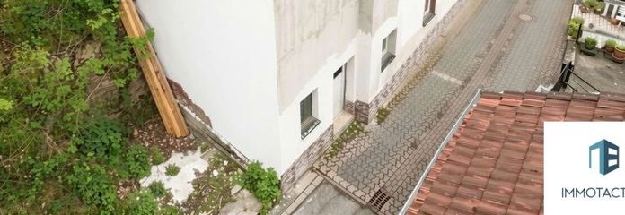 Haus mit Potenzial für Handwerker – sofort frei, mit großer Dachterrasse und Gartengrundstück