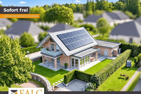 ***Exclusive detached house with lake views, smart home technology and high-quality features***