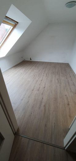 Reihenendhaus mit Blick auf den Dagowsee - nahe Großer Stechlinsee – DG-Zimmer mit Vinylboden