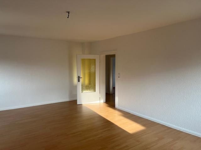 Lichtdurchflutete charmante 3 Zi-DG-Whg. renoviert-in bester grüner Lage - – Foto 7