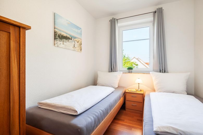 2. Schlafzimmer