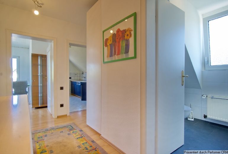 Möblierte 2-Zimmer-Wohnung mit großer Terrasse und sehr guten Parkmöglichkeiten, schöne ruhige Lage – 1ad089ecd3ddbedb54f798ae1c6e296c01aae778.jpg