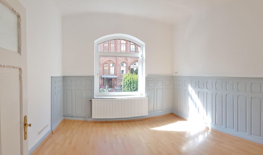 Centrumsnahe Anliegerstrasse, mit eigenem Garten – Zimmer III