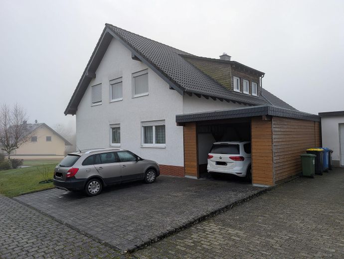 Großzügiges Einfamilienhaus mit Sauna und viel Platz im Hunsrück – Haus Ansicht 