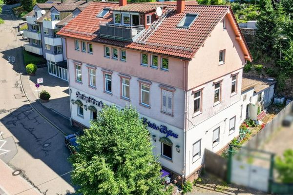 Interessantes Wohn- und Geschäftshaus
