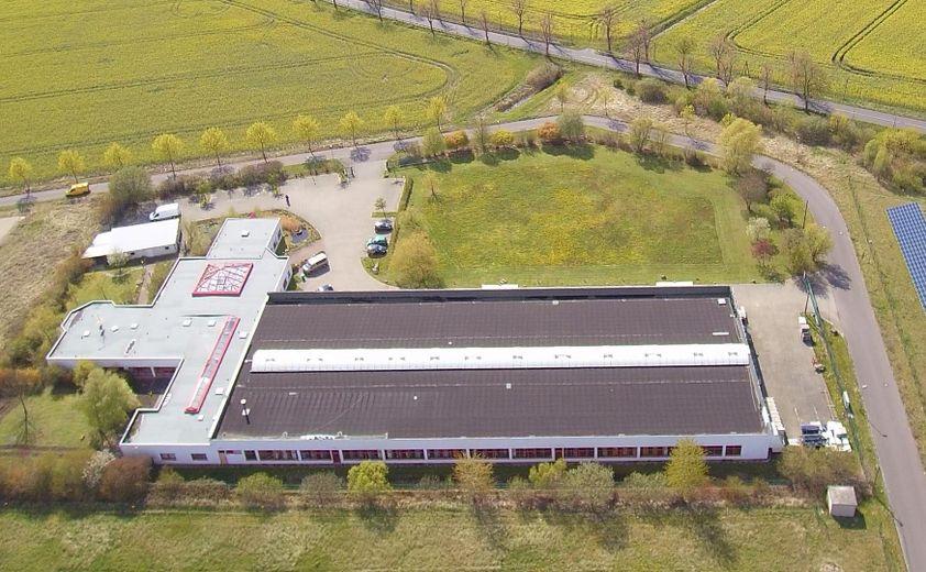 Produktions- und Lagerhalle